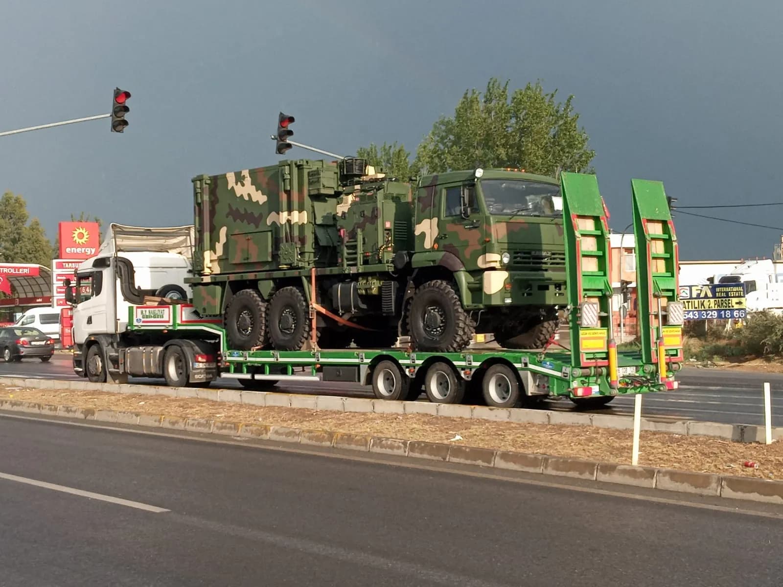 Kamaz askeri arac tasima — MY Nakliyat ağır nakliyat