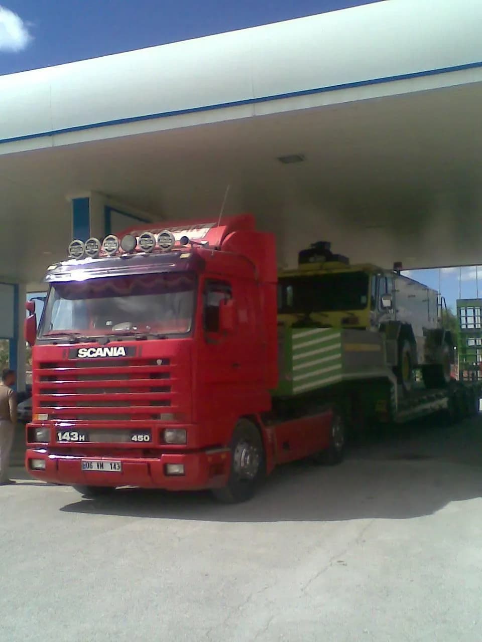 Klasik scania is makinesi tasima — MY Nakliyat ağır nakliyat